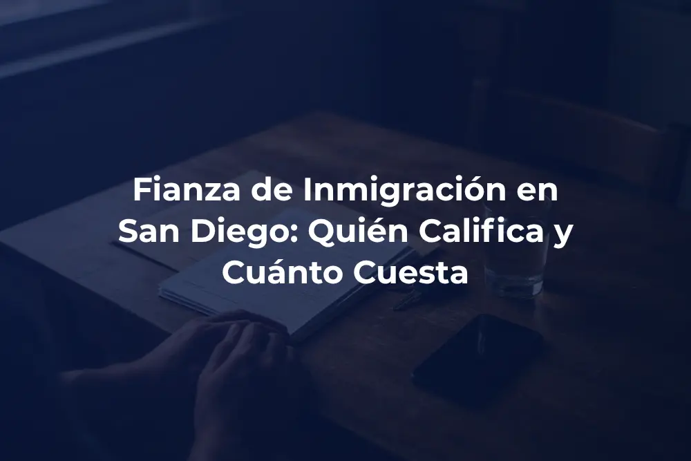 Documentos sobre la mesa de una cocina mientras una familia espera noticias de un familiar detenido por ICE